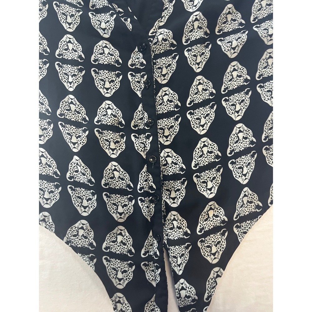 Forever 21 Plus XL Black White Leopard Face Print Tie Front Button Down Blouse - Picture 2 of 7